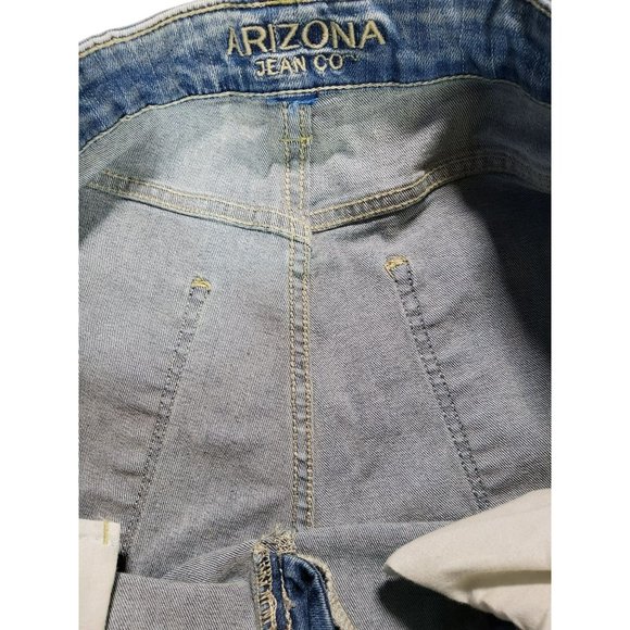 Arizona Jeans Co. Juniors Denim Shorts Distressed/Thrashed Blue Floral - Picture 3 of 4